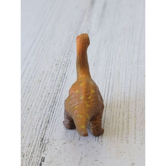 Safari Apatosaurus Dinosaur toy mini Brown figure - Picture 3 of 4